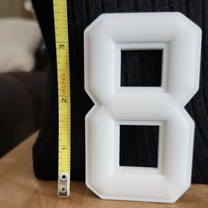 NWOT White Number "8" Pop-In